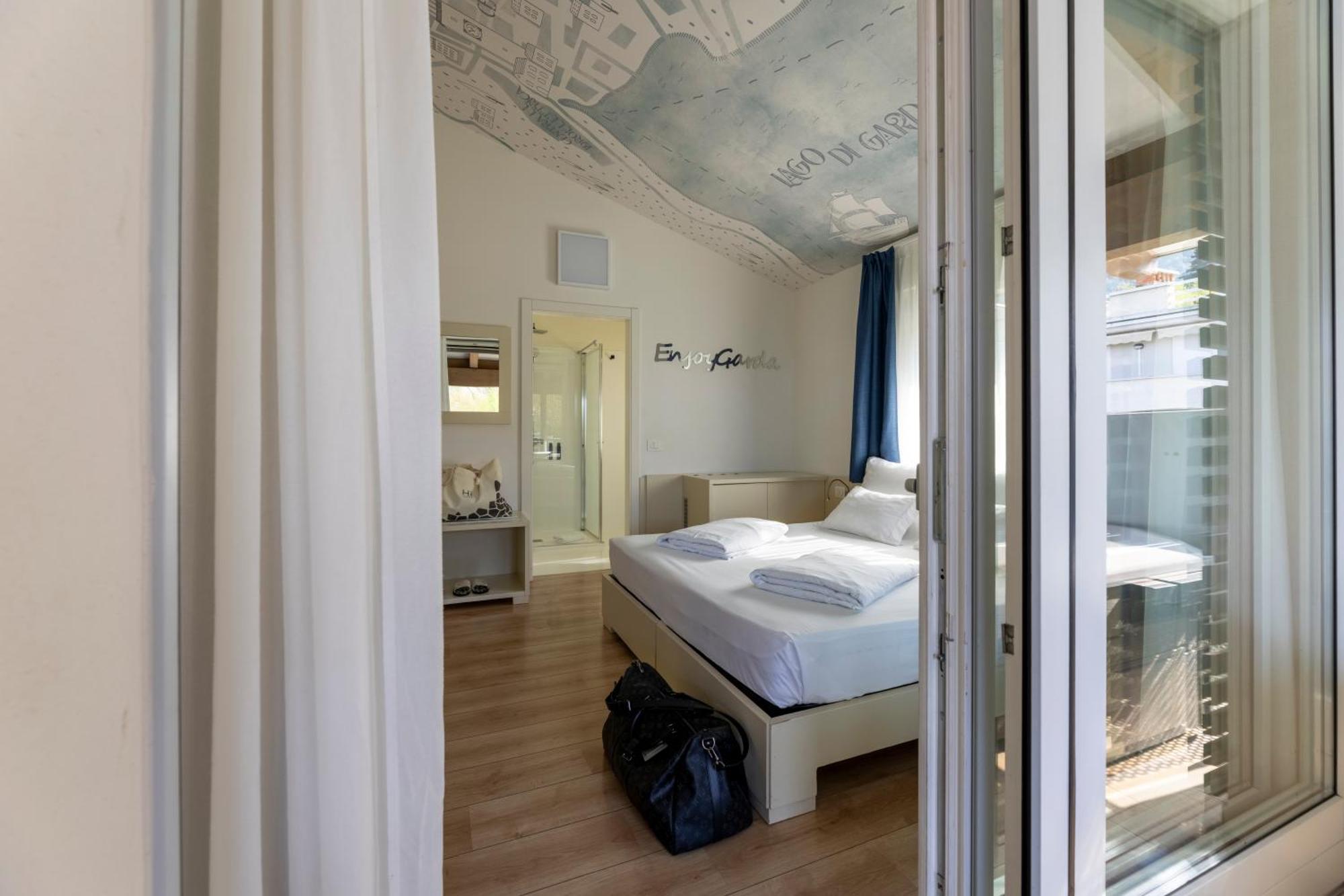 SeeLE Garda Hotel Torbole Sul Garda Exterior foto